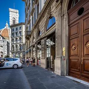 Duomo Palace Pensión